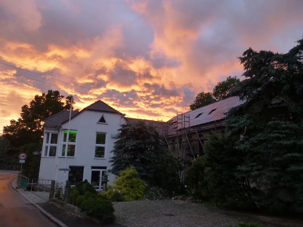 Lichthaus Kahl im schönen Cunewalder Tal ( ehemals Obermühle Cunewalde )