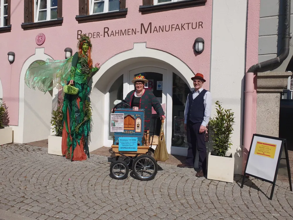 Bilder-Rahmen-Manufaktur Stefan Baur, Haupteingang